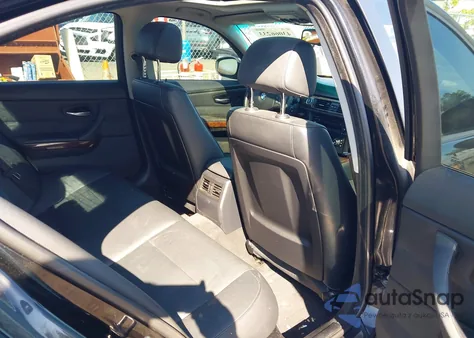 2010 BMW 328I xDrive z USA, uszkodzony, nr VIN WBAPK5C52AA650616